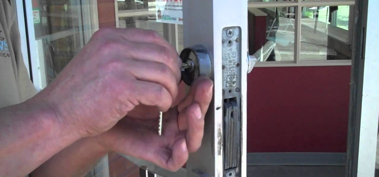 commercial door lock repair East Rancho Dominguez