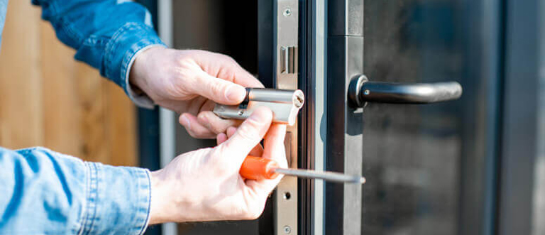 Commercial Locksmith East Rancho Dominguez